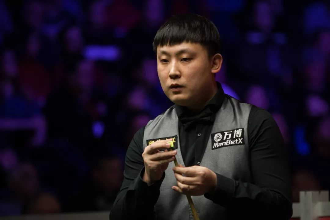 两位选手的 两位选手的