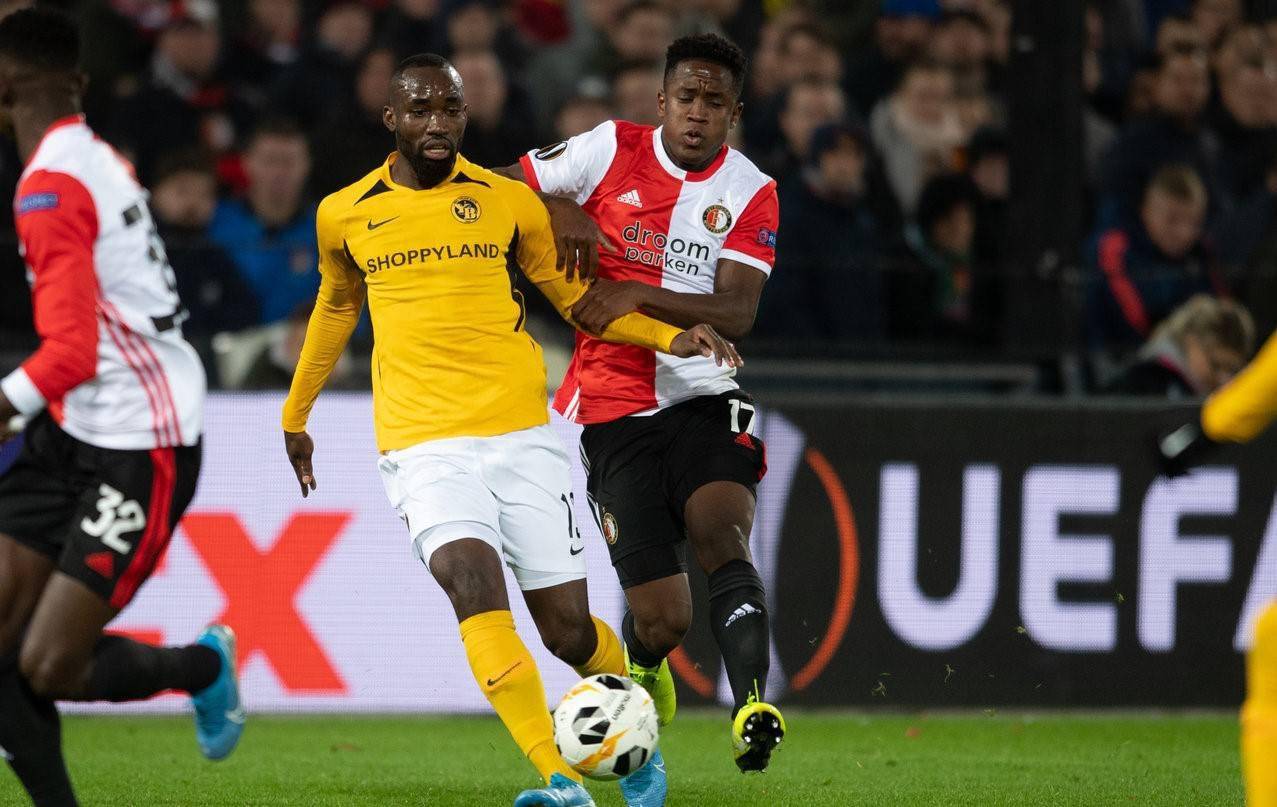 在回合球中 在回合球中