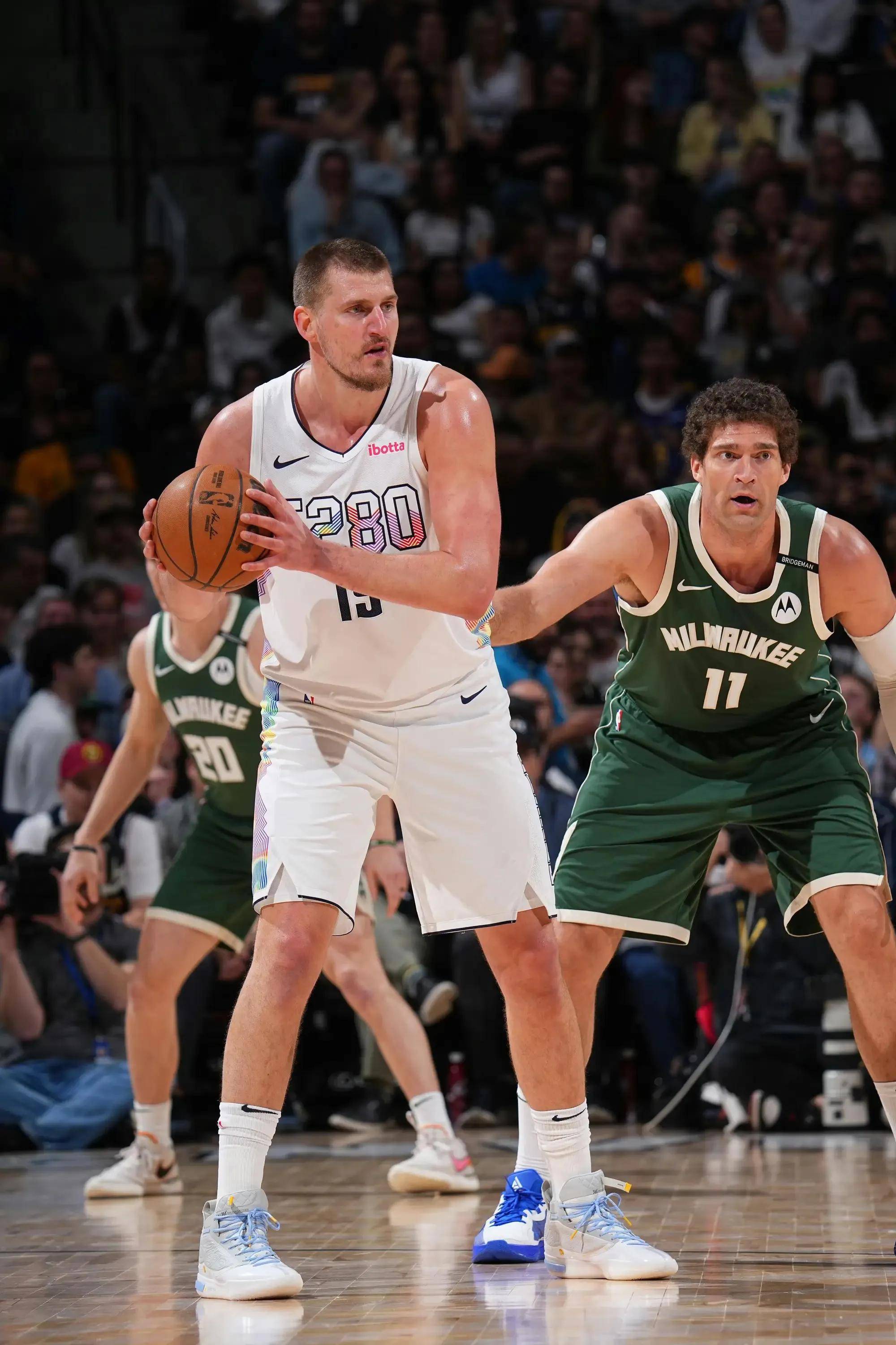 地方性和个 地方性和个