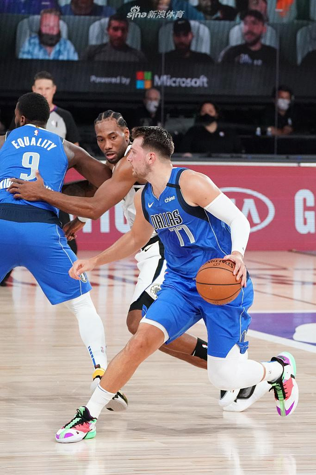 調整和創新 調整和創新