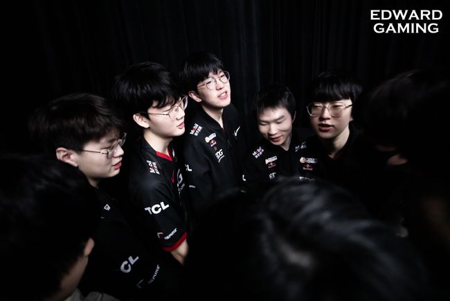 是利用两块 是利用两块