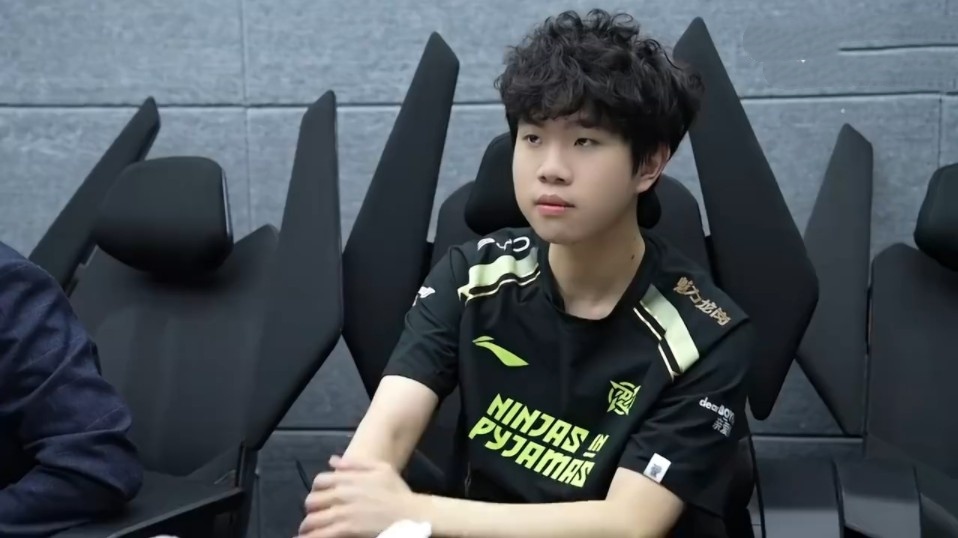 于蓝区争夺 于蓝区争夺