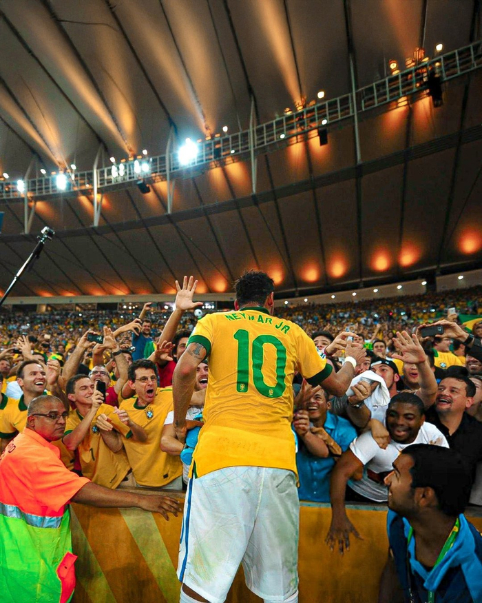 令持球人每 令持球人每